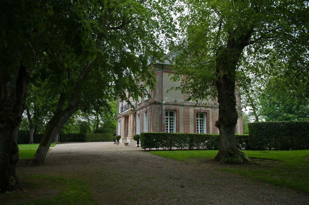 Chateau De Maillot Hotell Bonneville-la-Louvet Exteriör bild